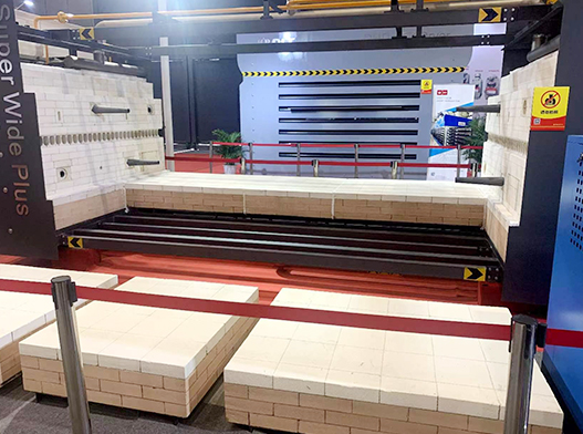 Forno de correia de malha de tratamento térmico